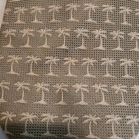 Tommy Bahama Off Island Tie Great Condition - Picture 6 of 9